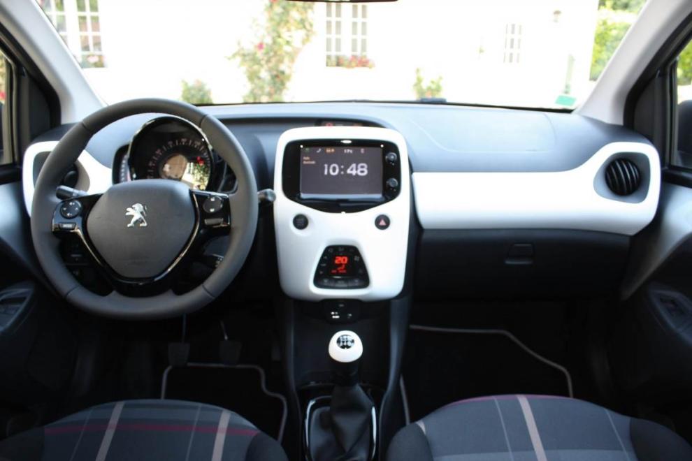 Peugeot 108 salpicadero