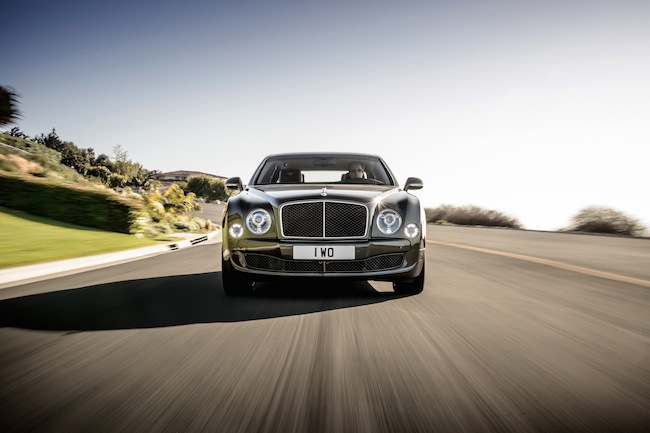 Bentley Mulsanne Speed, vista frontal en carretera