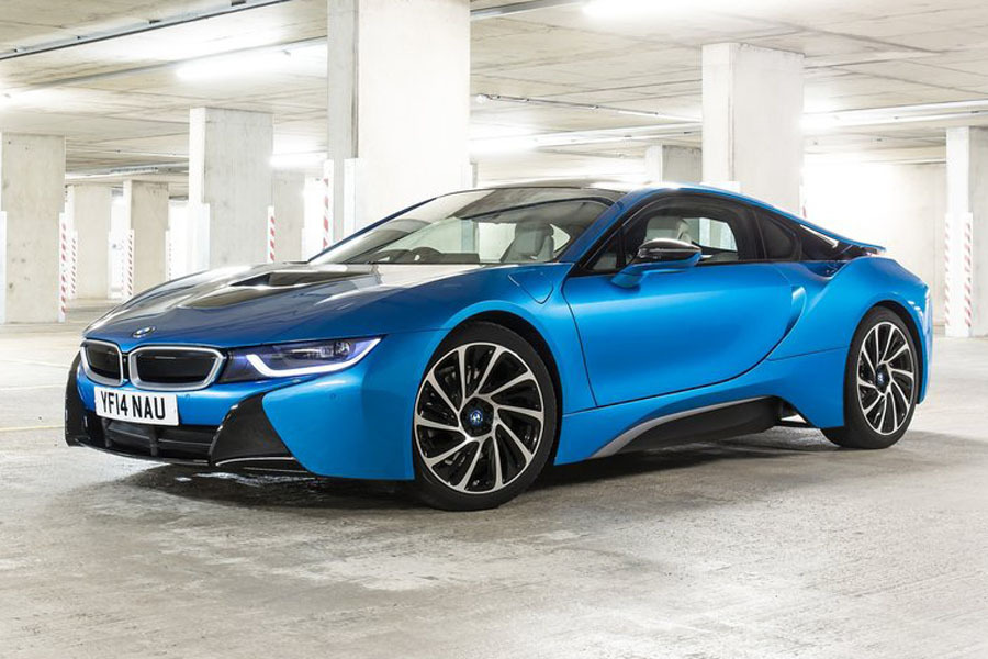 BMW i8