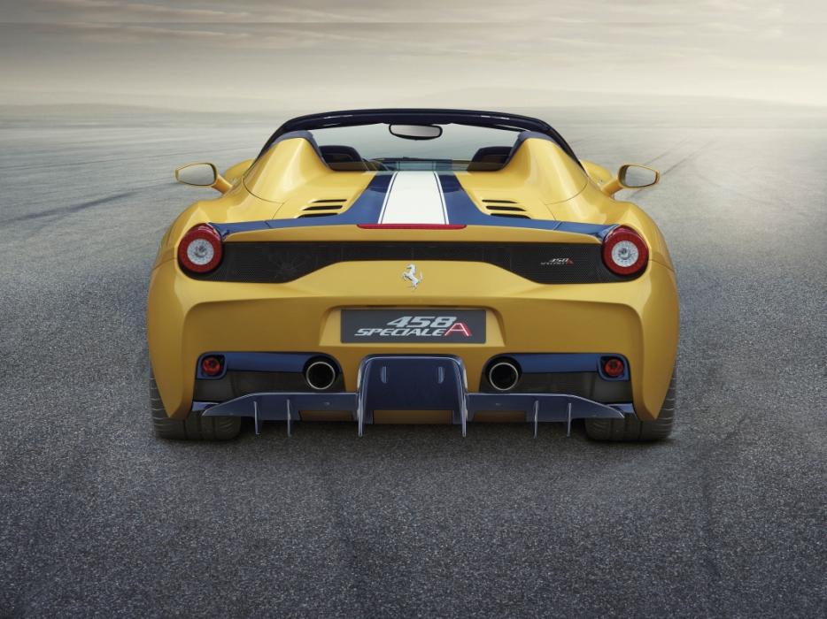 ferrari 458 speciale a trasera