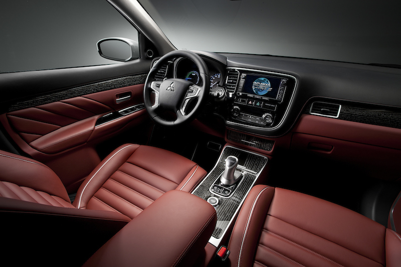 Mitsubishi Outlander PHEV interior