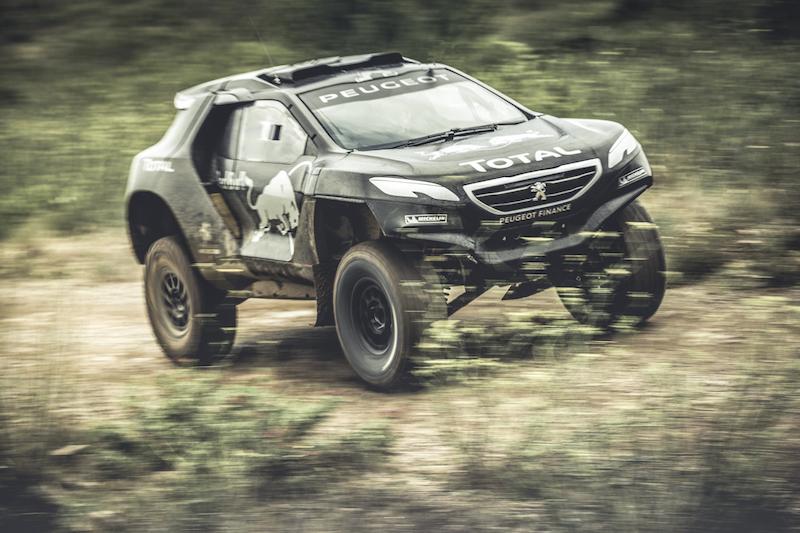 Peugeot DKR en acción