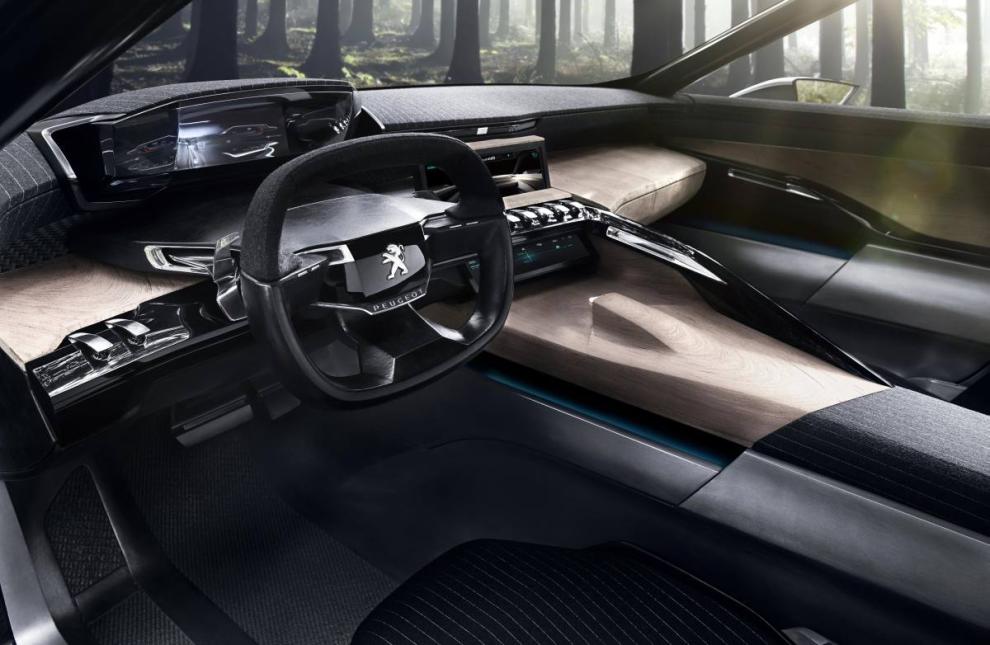 Peugeot Exalt interior