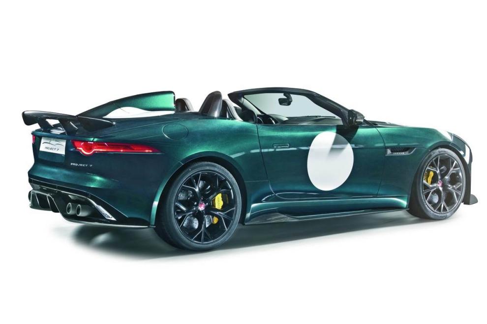 Jaguar F-Type Project 7 vista trasera