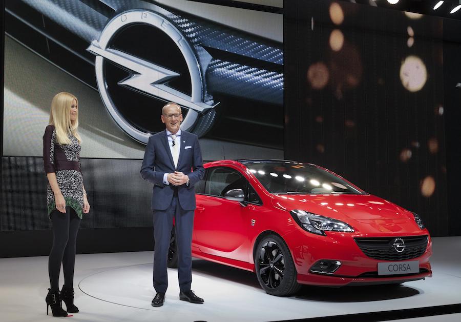 Nuevo Opel Corsa, presentado por Claudia Schiffer en el Salón de París 2014