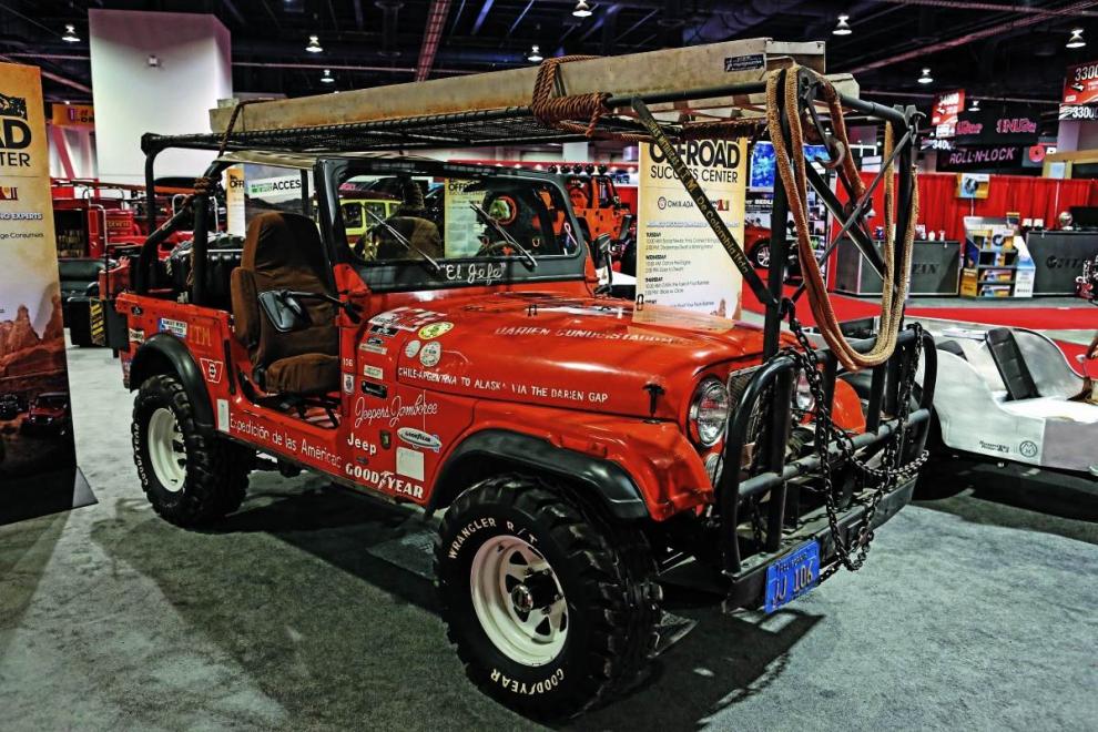 Los seis Jeep que formaron el equipo de la hazaña que cruzó de cabo a rabo Sudamérica y Centroamérica hasta llegar a Alaska, al norte del continente americano, fueron cinco unidades del CJ-7 y un Wagoneer (que dio apoyo pero no realizó la ruta completa).