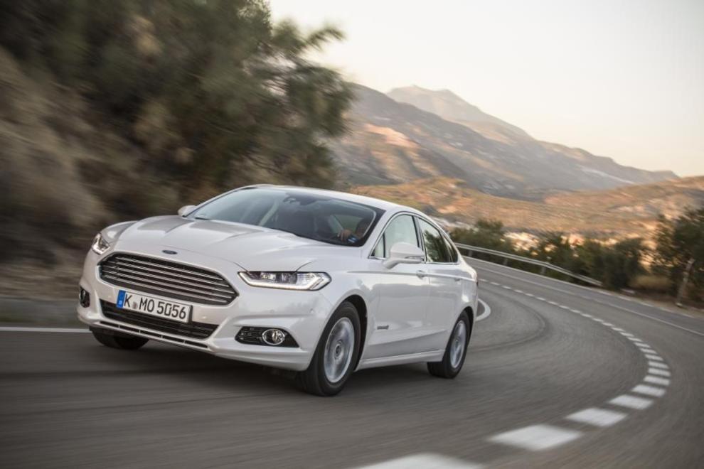 Ford Mondeo 2015, acción