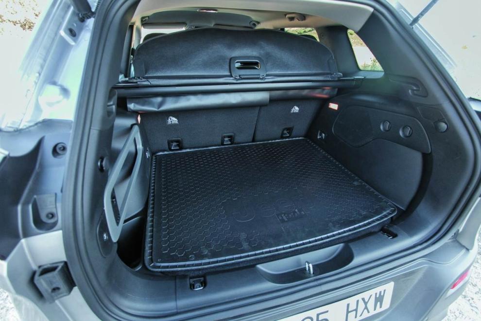 Jeep Cherokee, maletero
