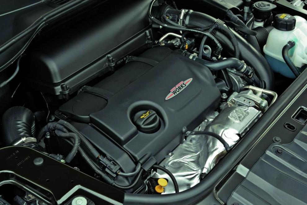 mIni Paceman (mootr). El tetracilíndrico de 1,6 litros ofrece 136 CV por litro; impresionante.