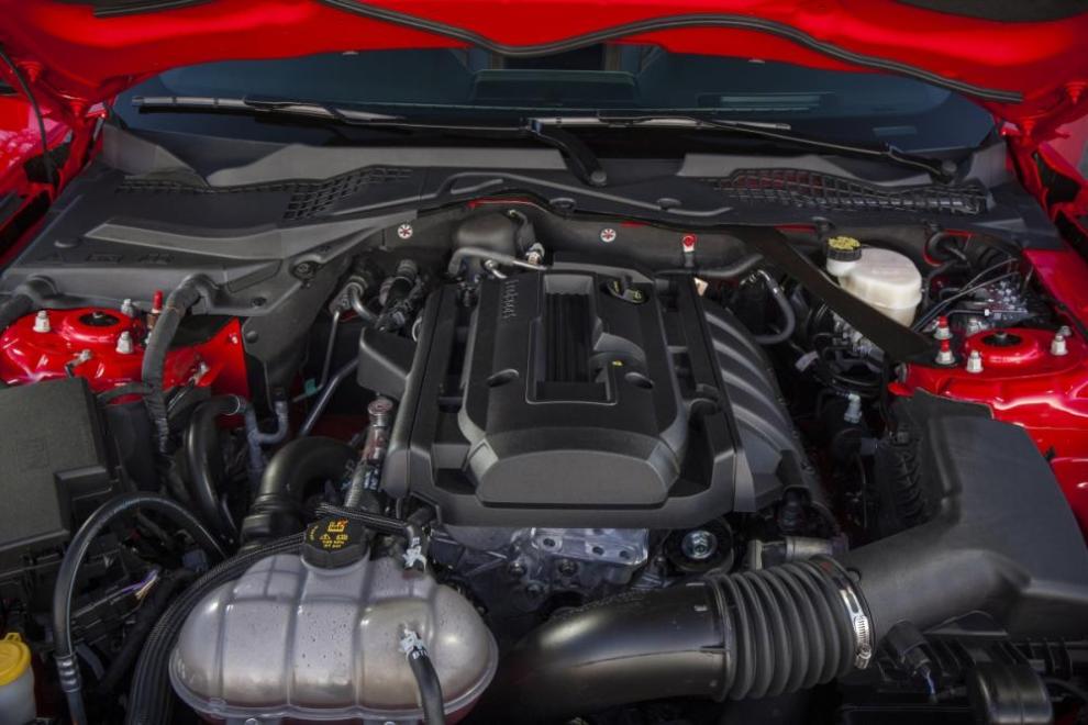 Ford Mustang 2015, motor