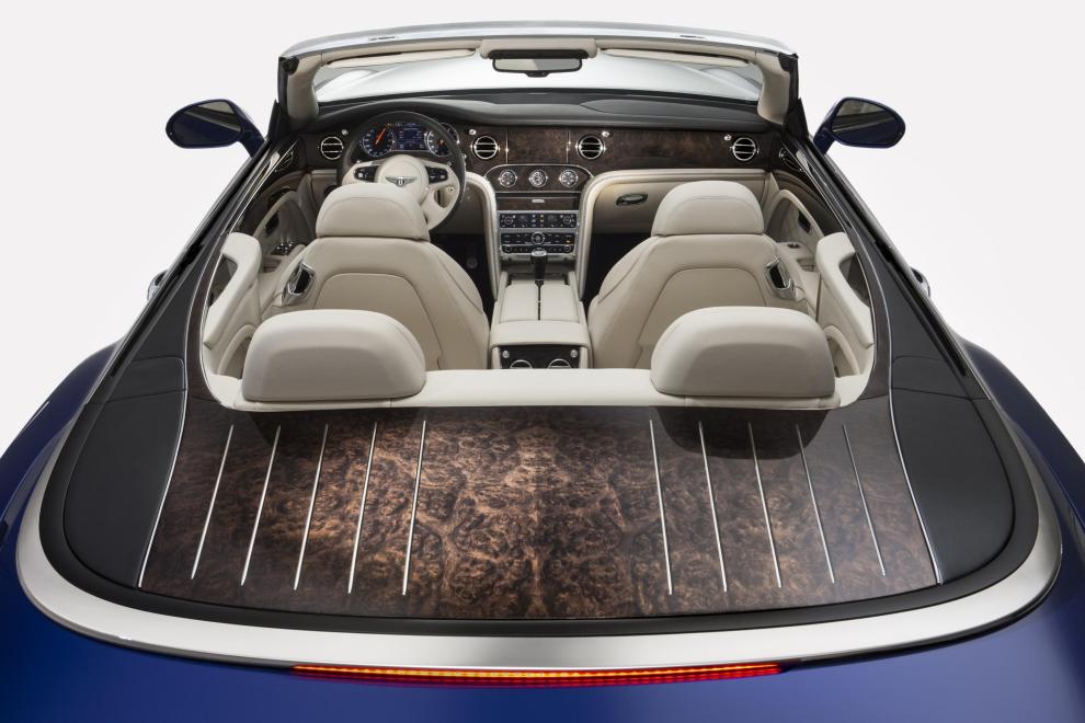 El Burr Walnut es la pieza más exclusiva de este Bentley Grand Convertible