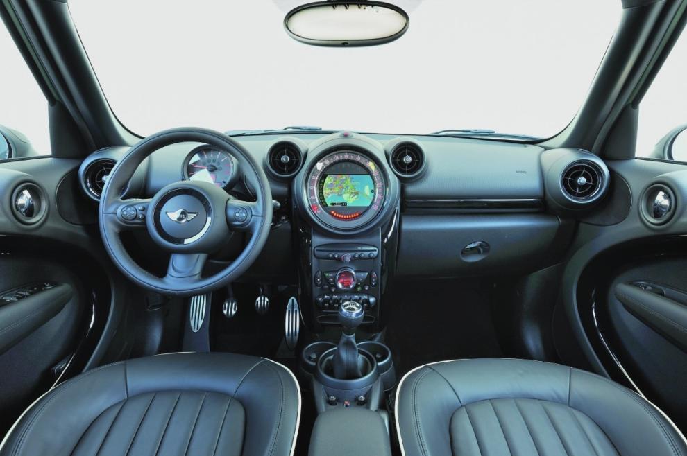 Mini Countryman interior