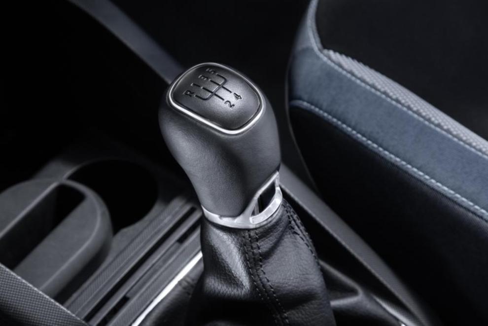 Skoda Fabia 2015, paslanca de cambios
