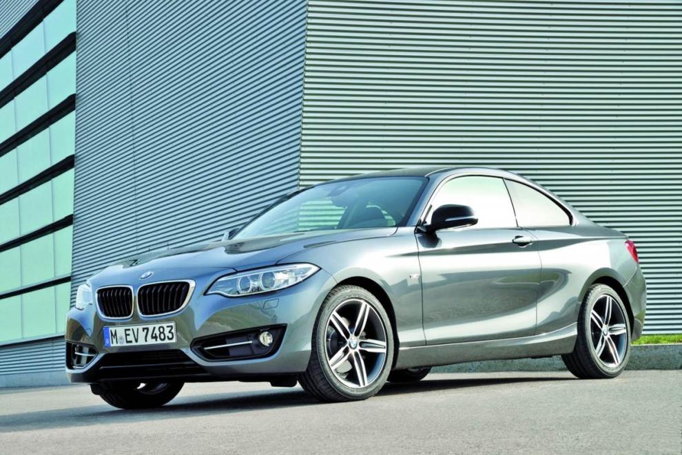 BMW 228i 