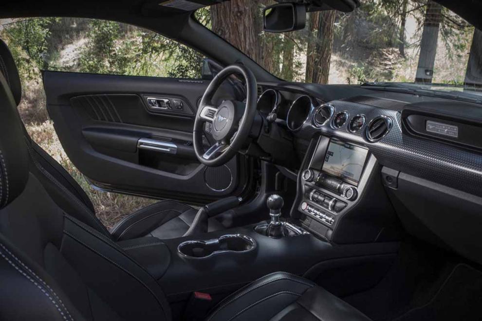 Ford Mustang GT salpicadero