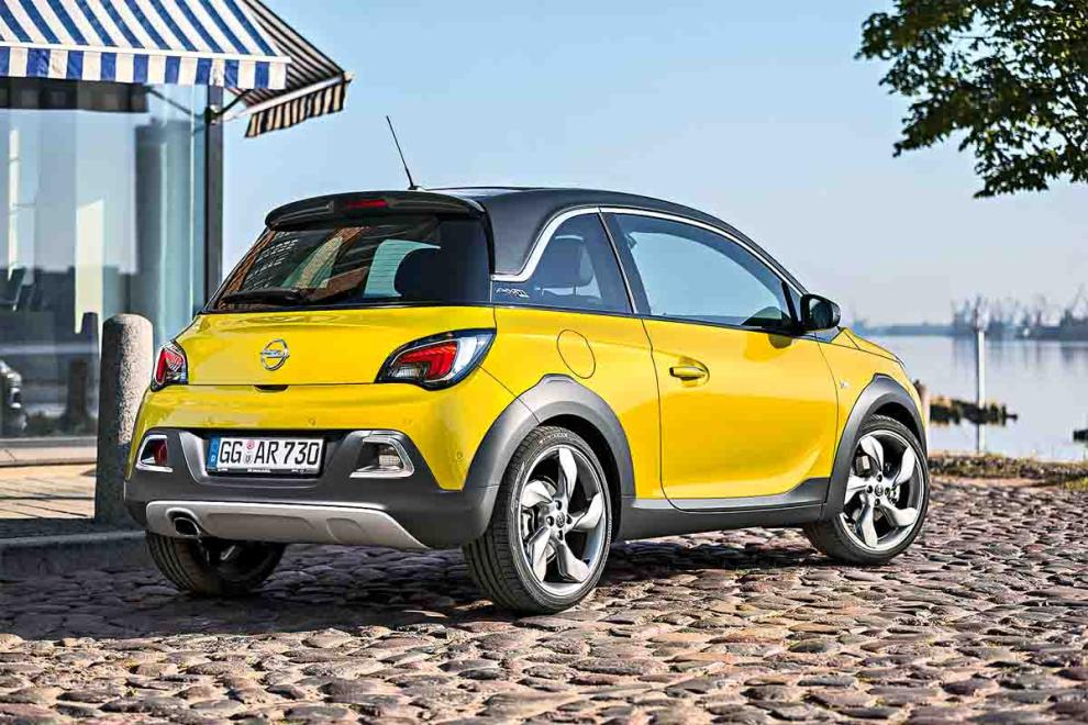 Opel Adam Rocks 1.0 T Trasera