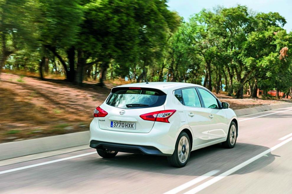 Trasera del nissan Pulsar