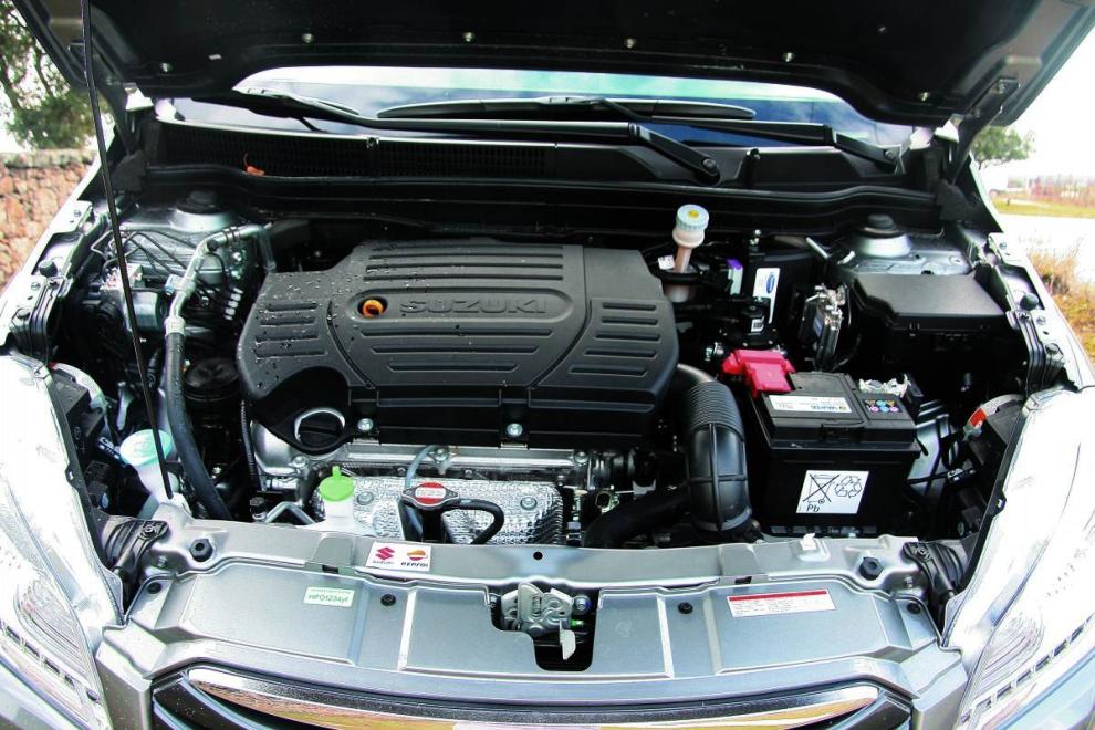 Motor Suzuki SX$ S-Cross 1.6 VVTi Bifuel
