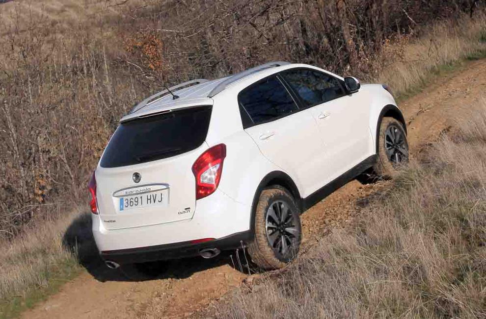 SsangYong Korando trasera