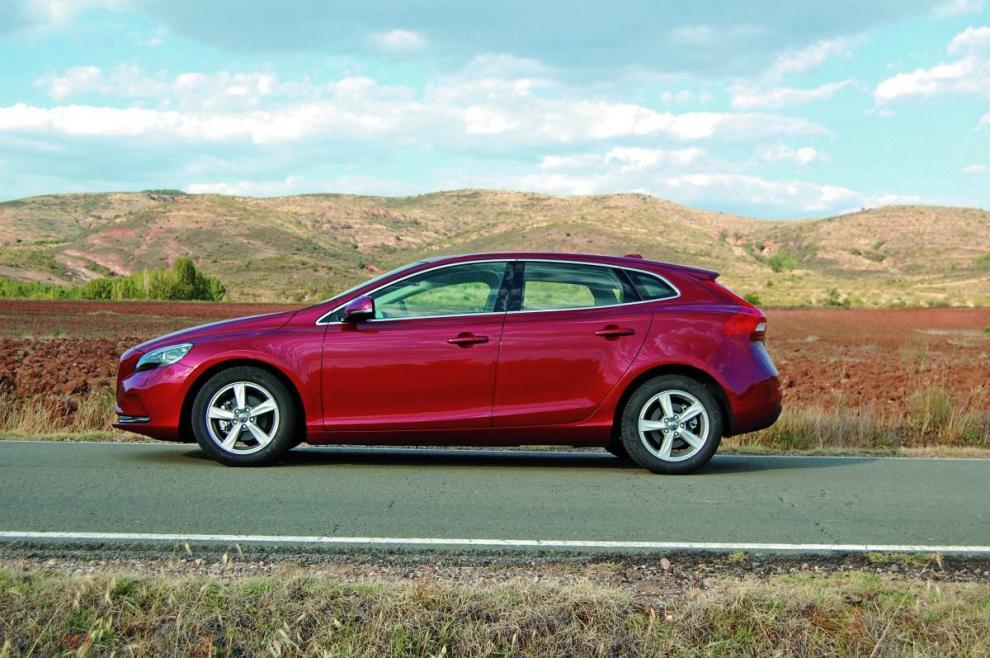 Volvo V40, vista lateral