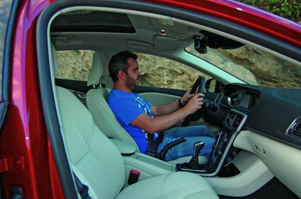 Volvo V40 kinetic plazas delanteras