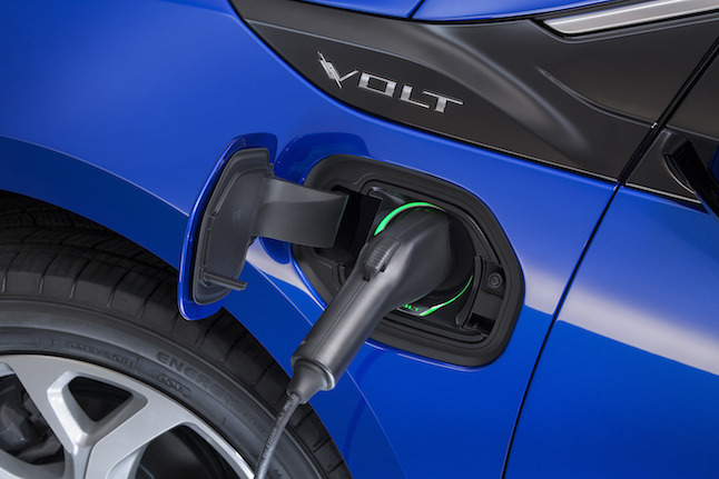 Chevrolet Volt 2016 charging