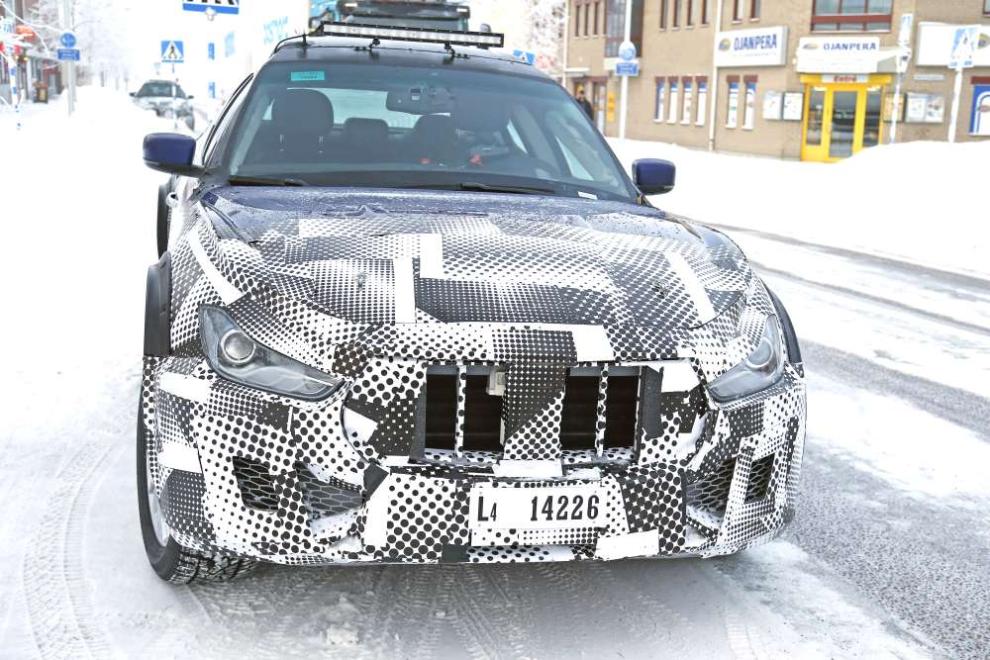 Maserati Levante, foto espía