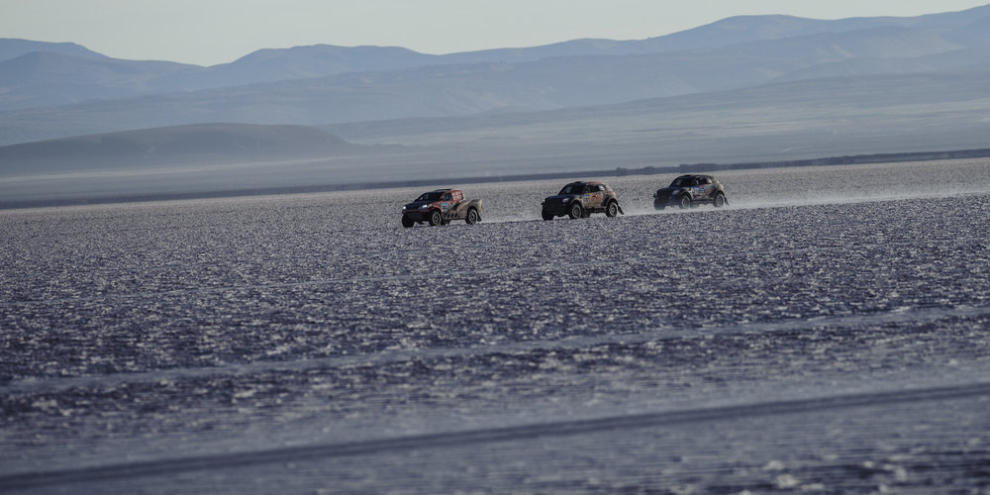 El Dakar 2015 abandona Bolivia