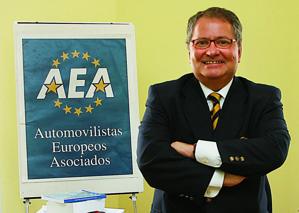 Mario Arnaldo, AEA