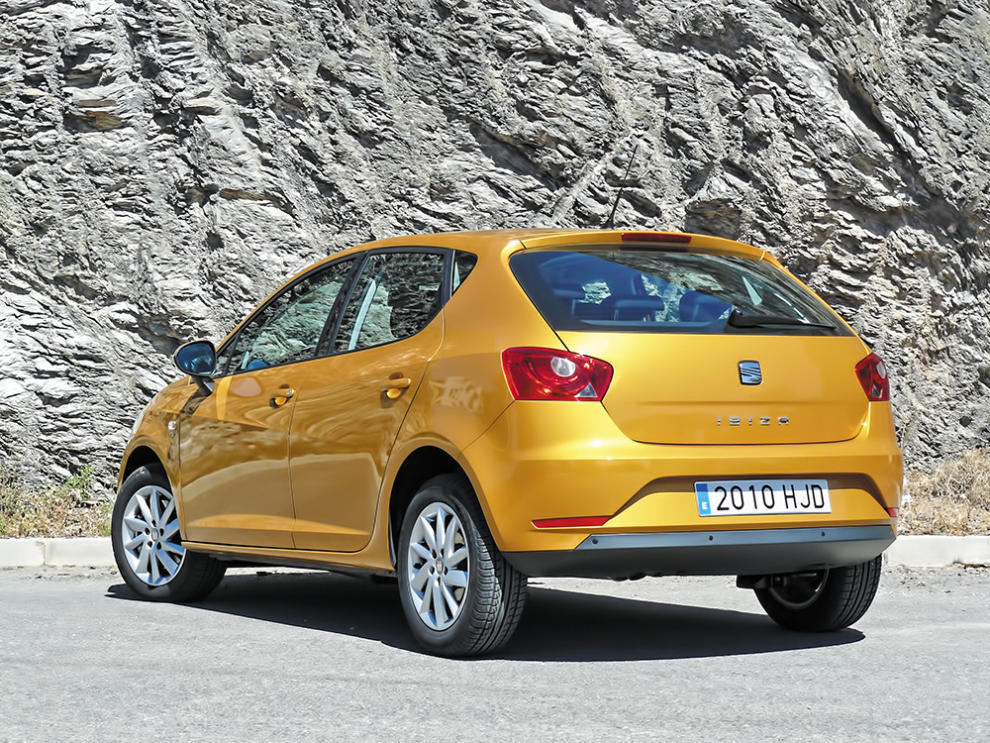 Hyundai i20 1.4 CRDi 90 Tecno vs. Seat ibiza 1.6 TDI 90 Style i-Tech 30 Aniversario