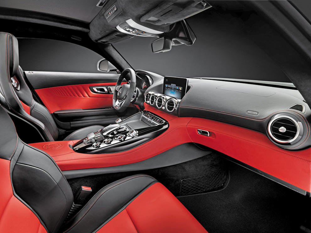 interior Mercedes AMG GTS