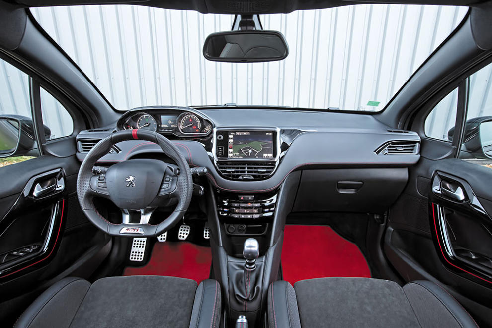 Peugeot 208 GTI 30 Aniversario: Primera prueba