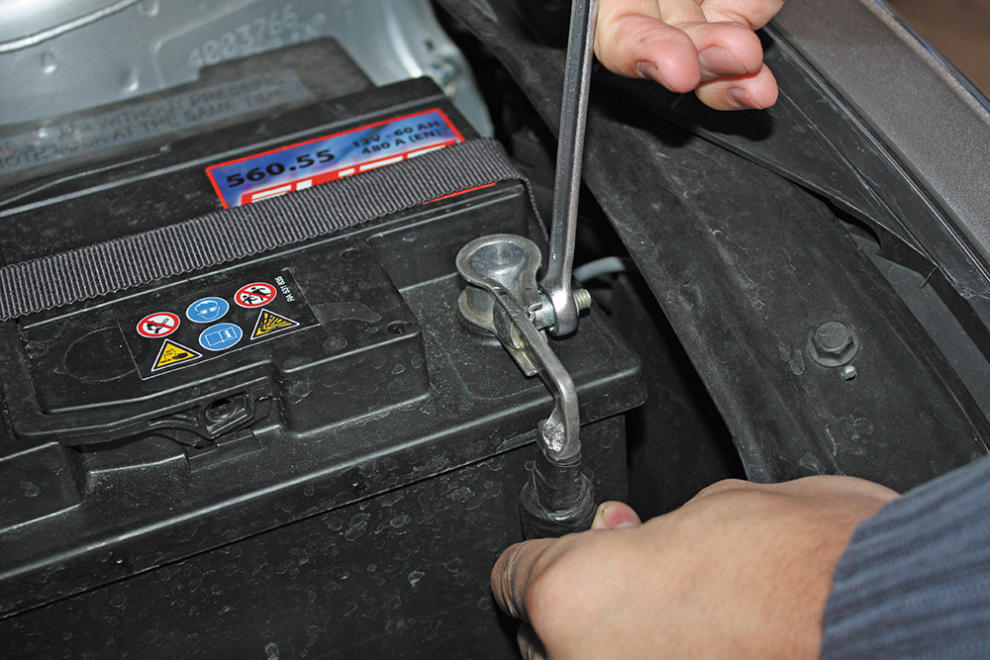 Qué hacer si tu coche se queda sin batería