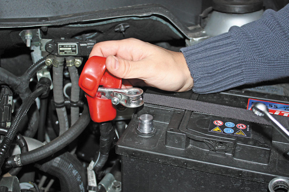 Qué hacer si tu coche se queda sin batería