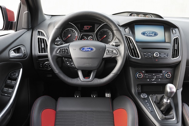 Salpicadero del Ford Focus ST