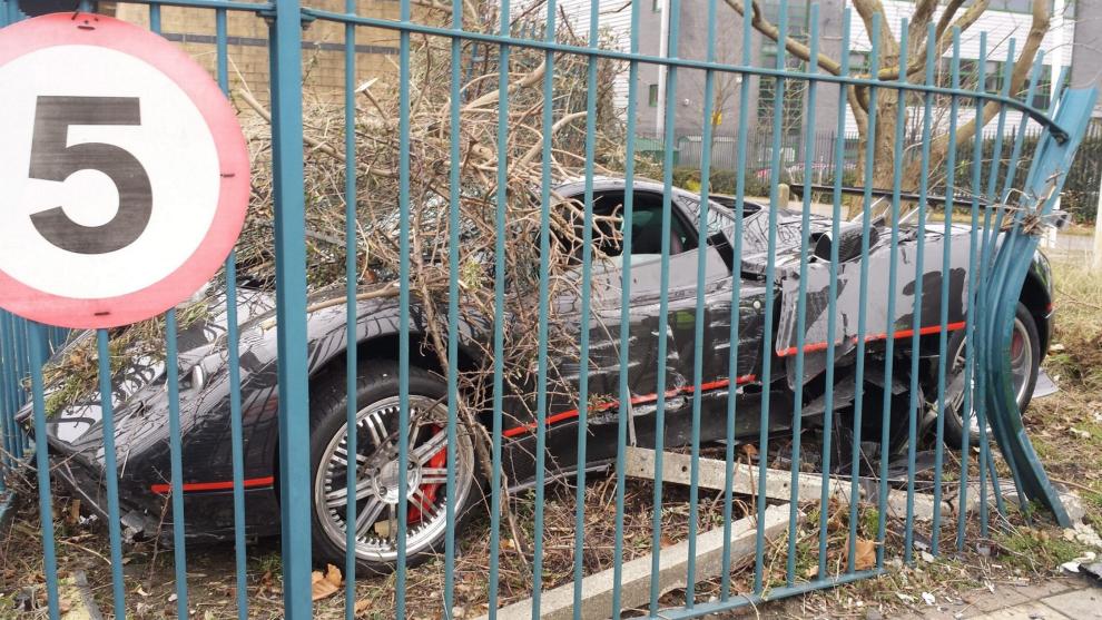 Estrellan un Pagani Zonda en Londres