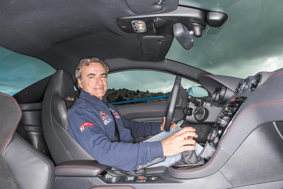 Carlos Sainz en el Peugeot RCZ R