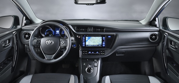 Toyota Auris 2015