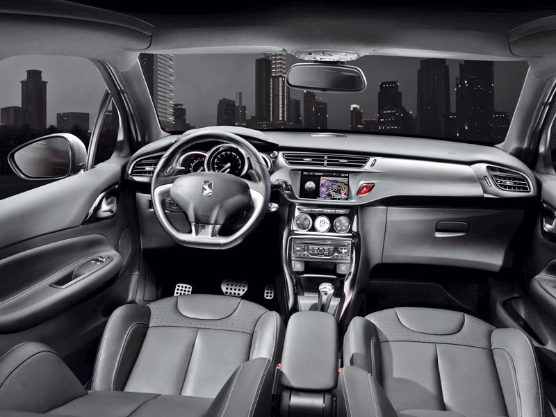 DS3 interior