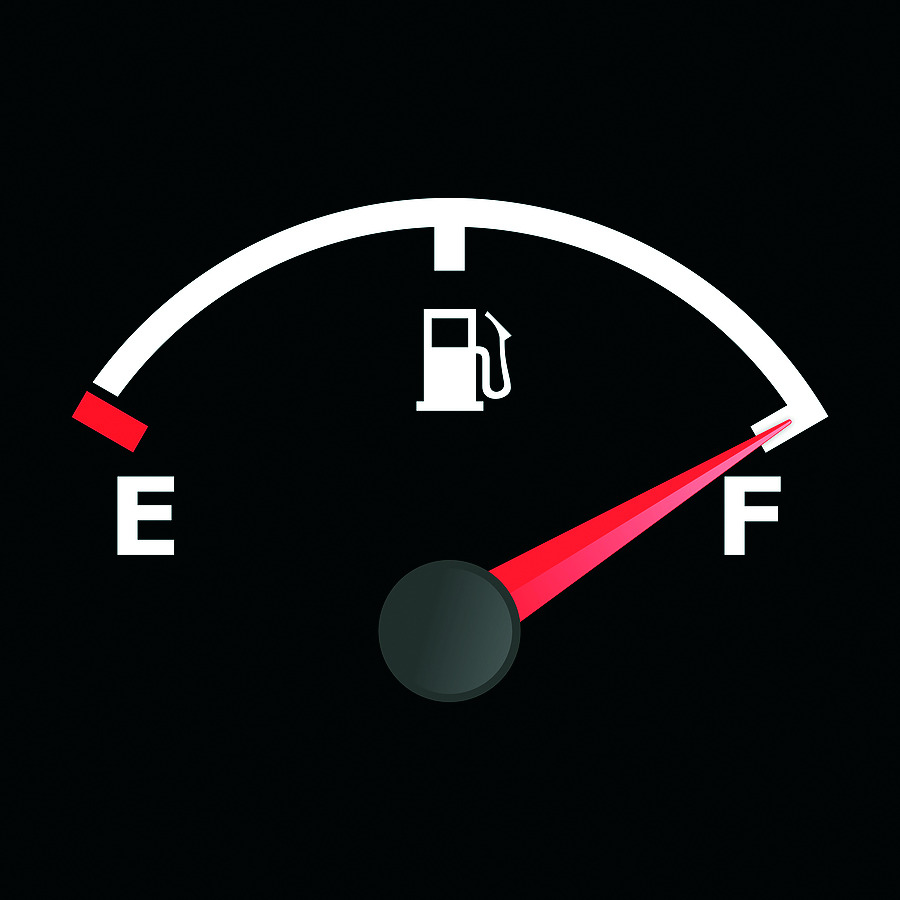 Por qué no baja más la gasolina
