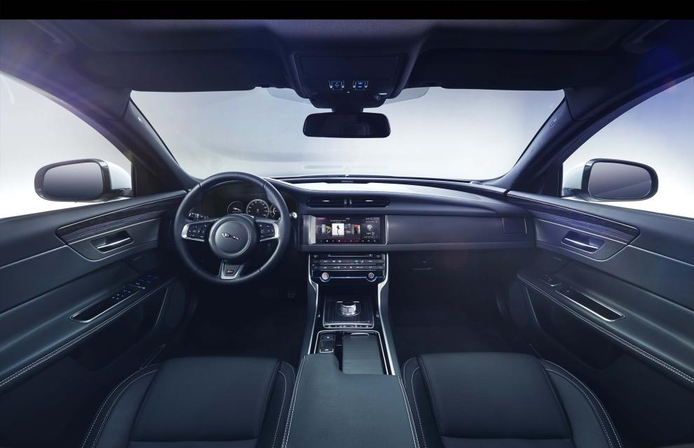 Jaguar XF interior