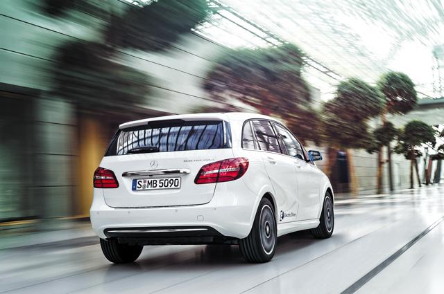 Mercedes Clase B ED trasera