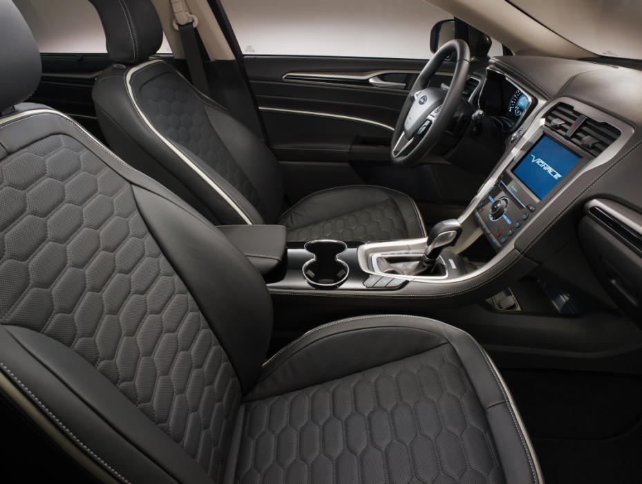 Ford Mondeo Vignale, inteiror