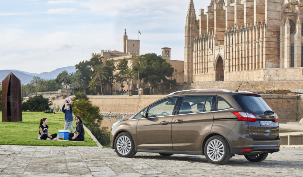 Ford Grand C-Max, trasera