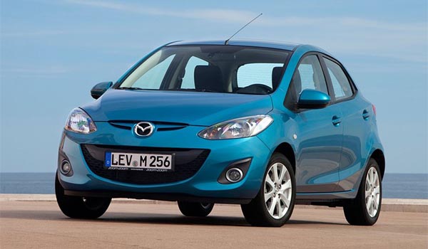 MAzda 2 frontal