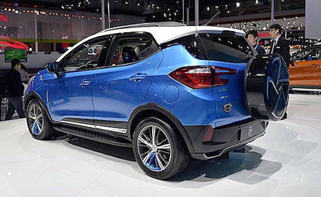 SUV híbrido enchufable chino BYD Yuan: ¿copiado del Ford EcoSport?