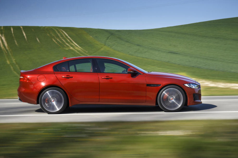 Jaguar XE S 3.0 V6