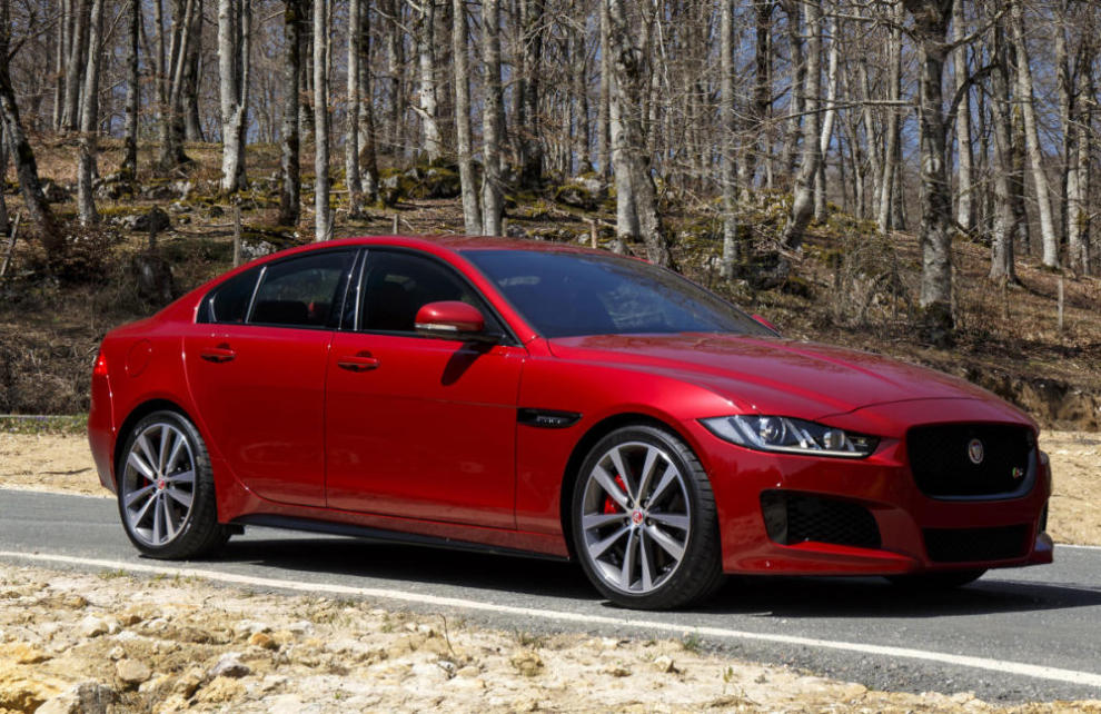 Jaguar XE S 3.0 V6