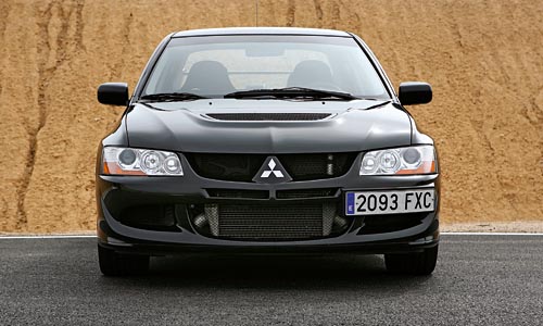 Mitsubsihi_Lancer_EVO_VIII_front.jpg