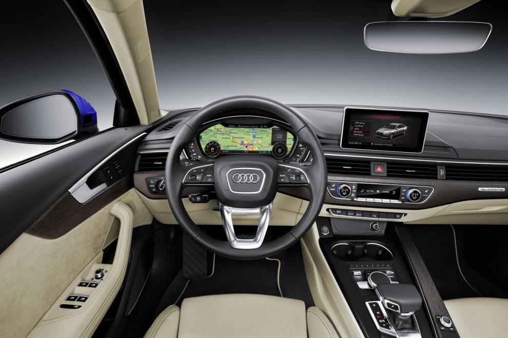 Audi A4, interior
